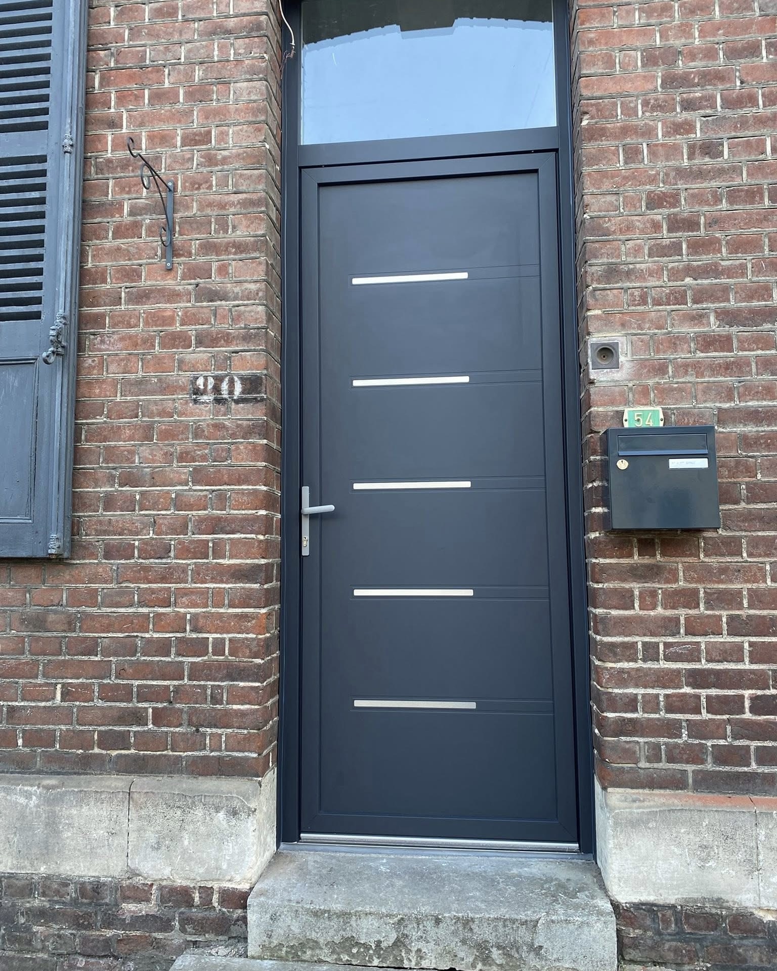 Porte d'entrée 6